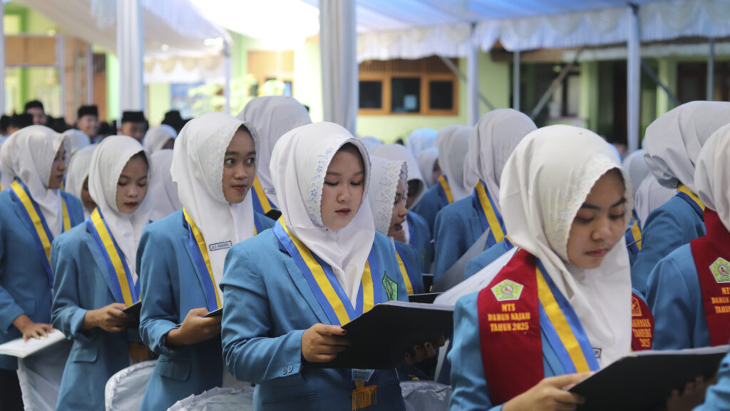Pengukuhan Kelas IX