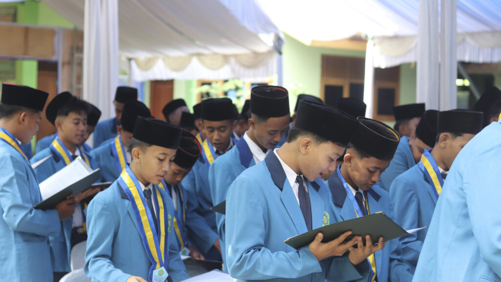 Pengukuhan Kelas IX